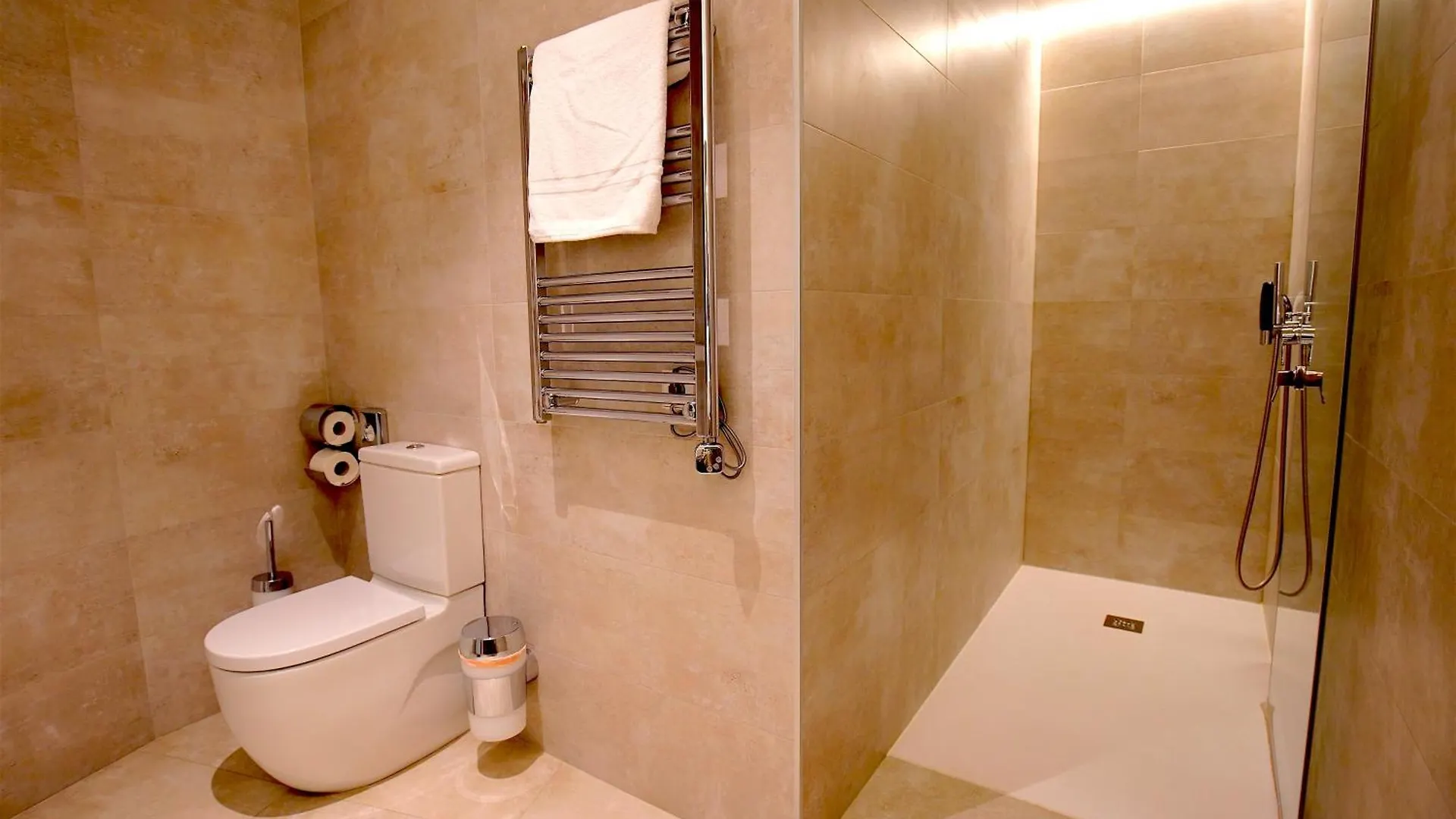 Apartamento L´Aguila Suites - Turismo de Interior Palma de Mallorca